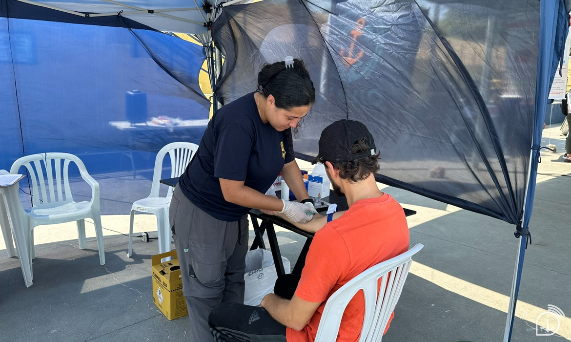 Projeto Navio atende comunidades ribeirinhas no pantanal